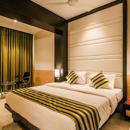 Turambhe Super Capital O Hotel Konar Inn מראה חיצוני תמונה