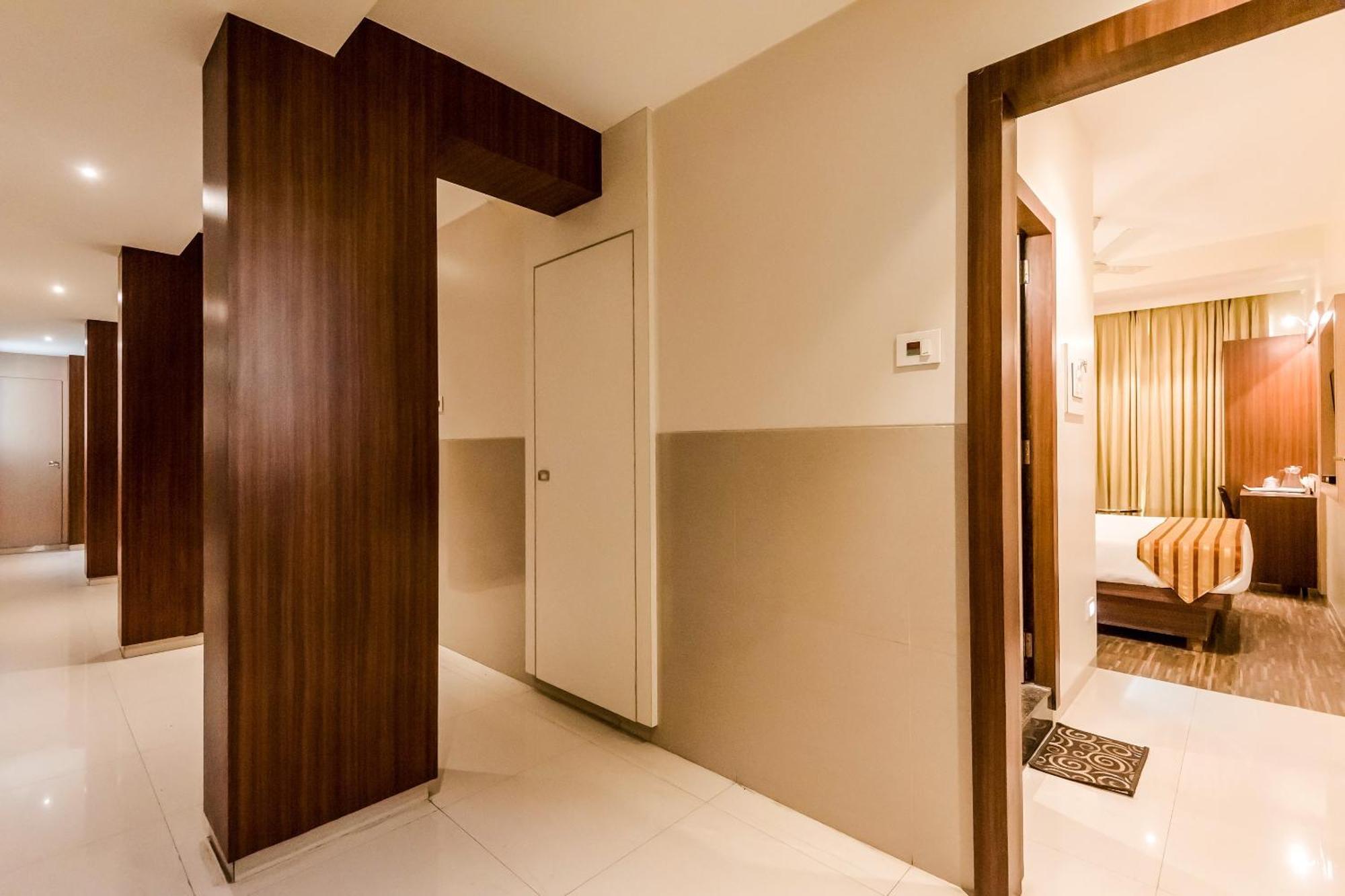 Turambhe Super Capital O Hotel Konar Inn מראה חיצוני תמונה