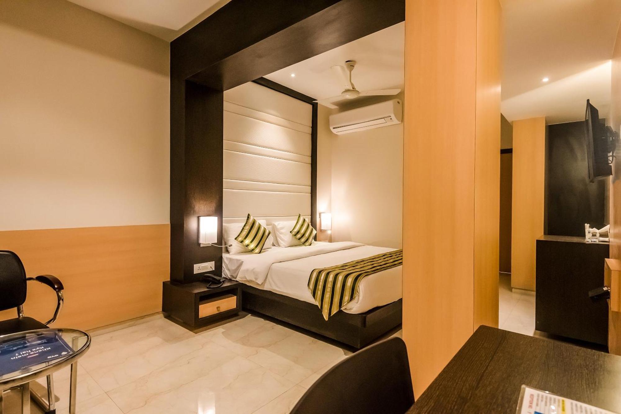 Turambhe Super Capital O Hotel Konar Inn מראה חיצוני תמונה
